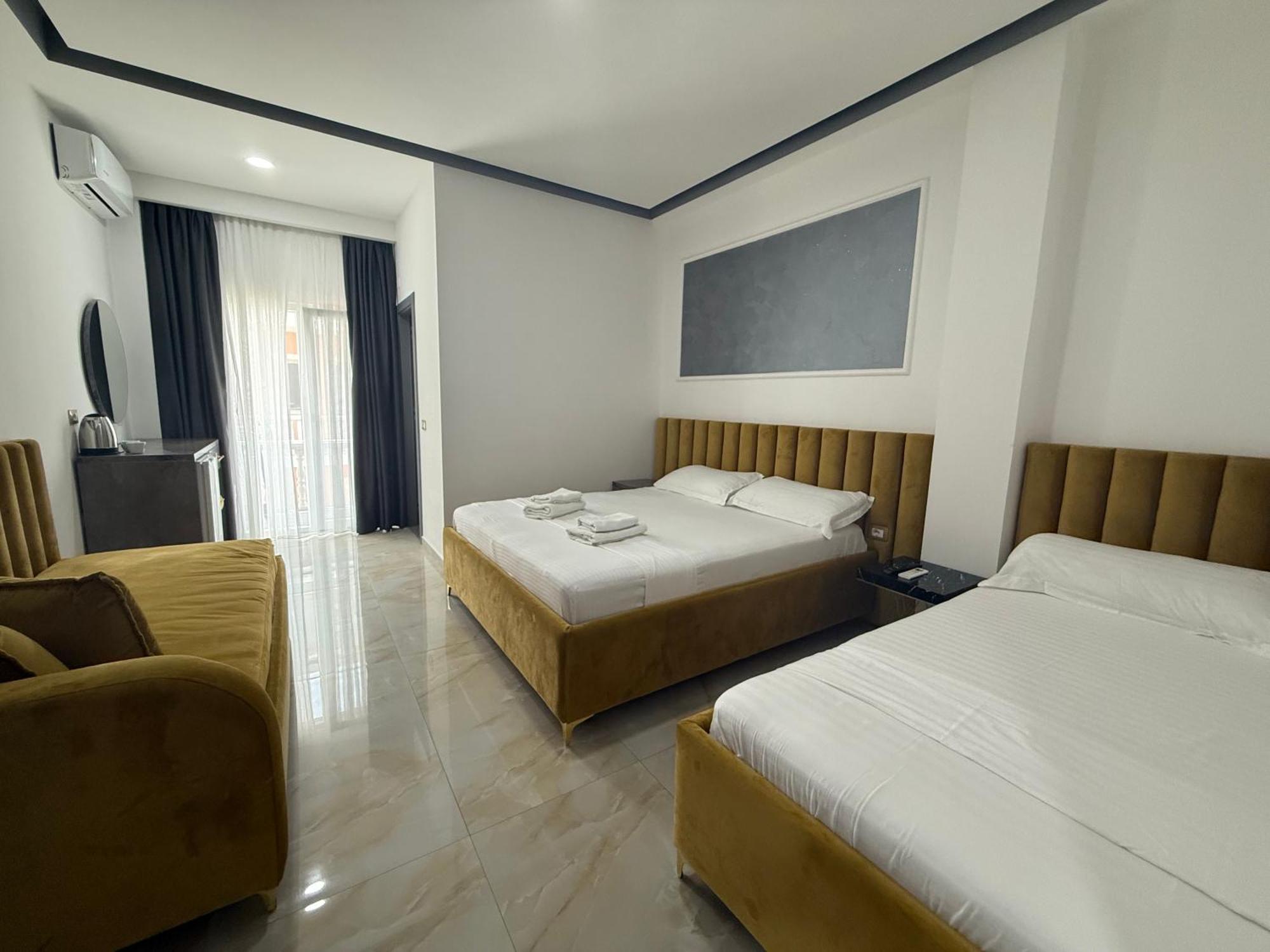 Hotel Leodori 1 Shëngjin Dış mekan fotoğraf