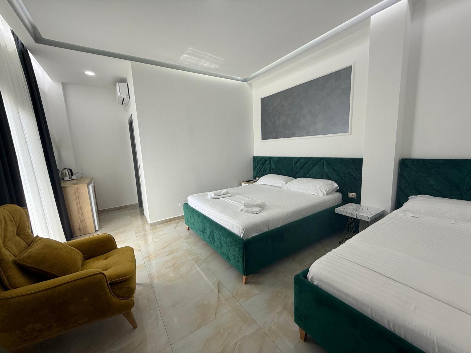 Hotel Leodori 1 Shëngjin Dış mekan fotoğraf