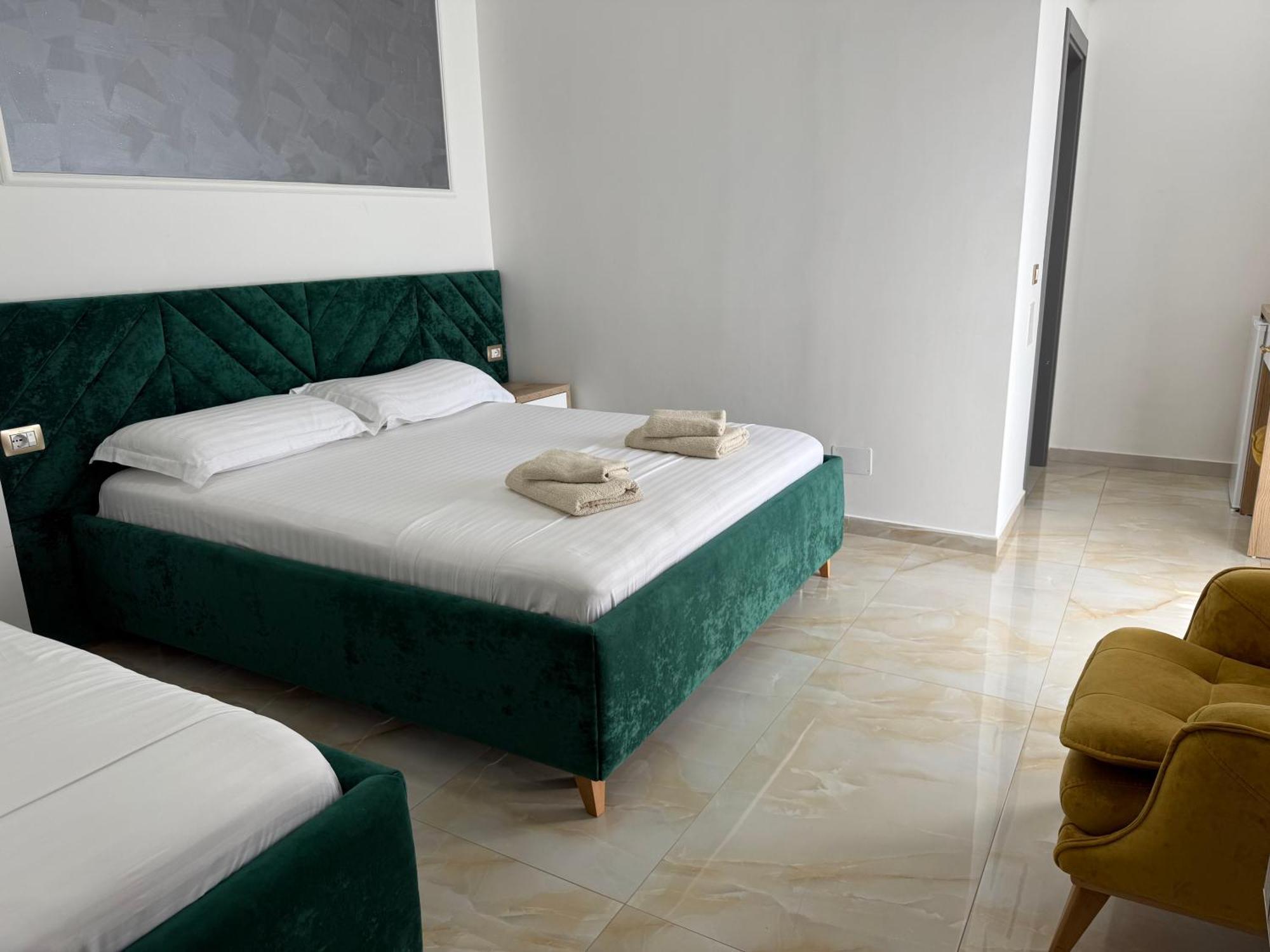 Hotel Leodori 1 Shëngjin Dış mekan fotoğraf